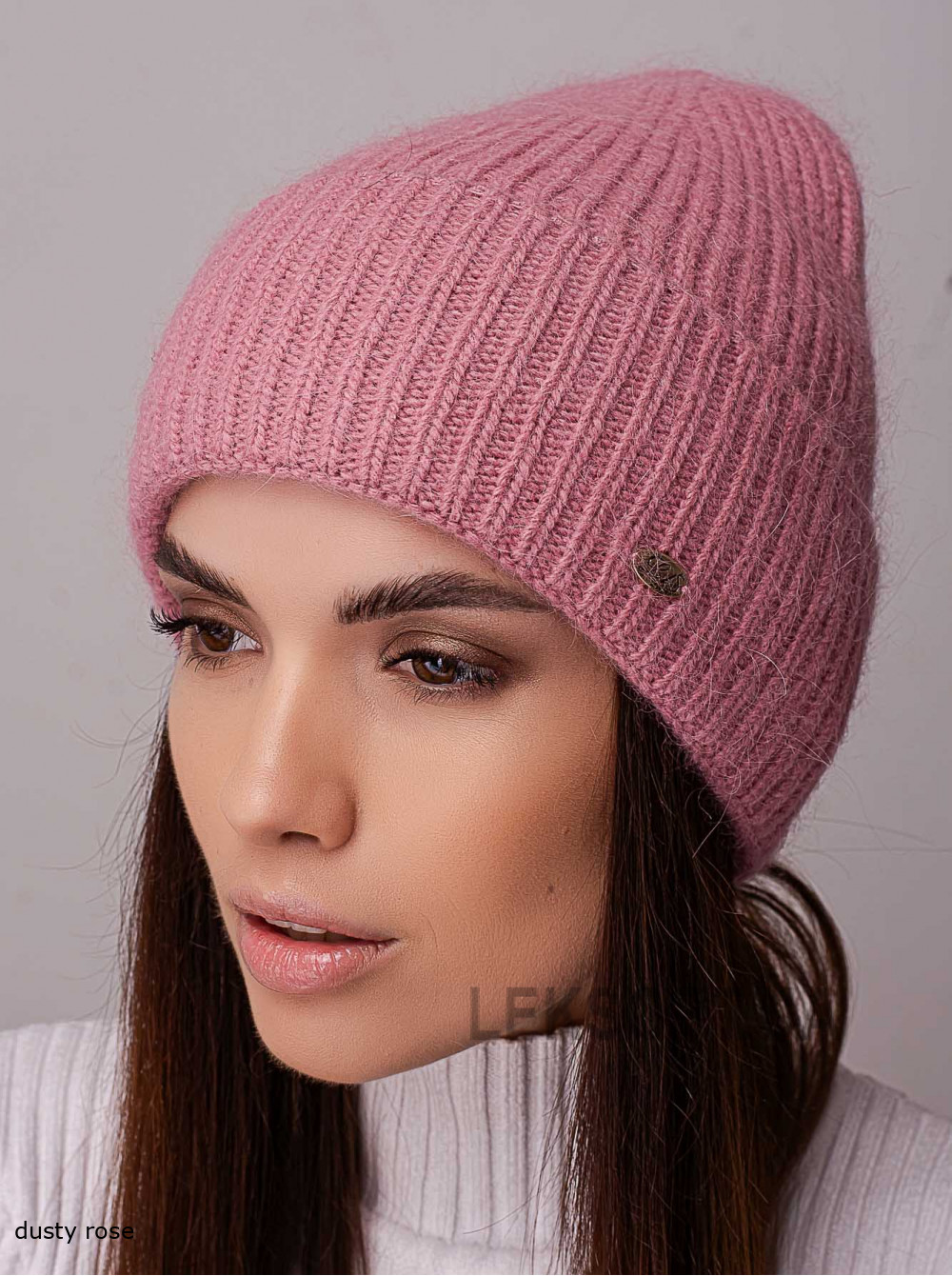Women's cap Tryufel'