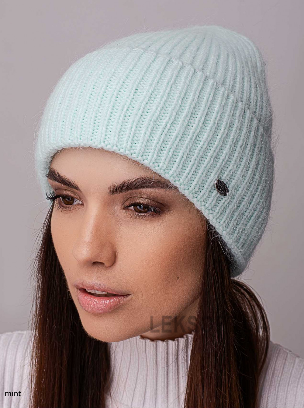 Women's cap Tryufel'