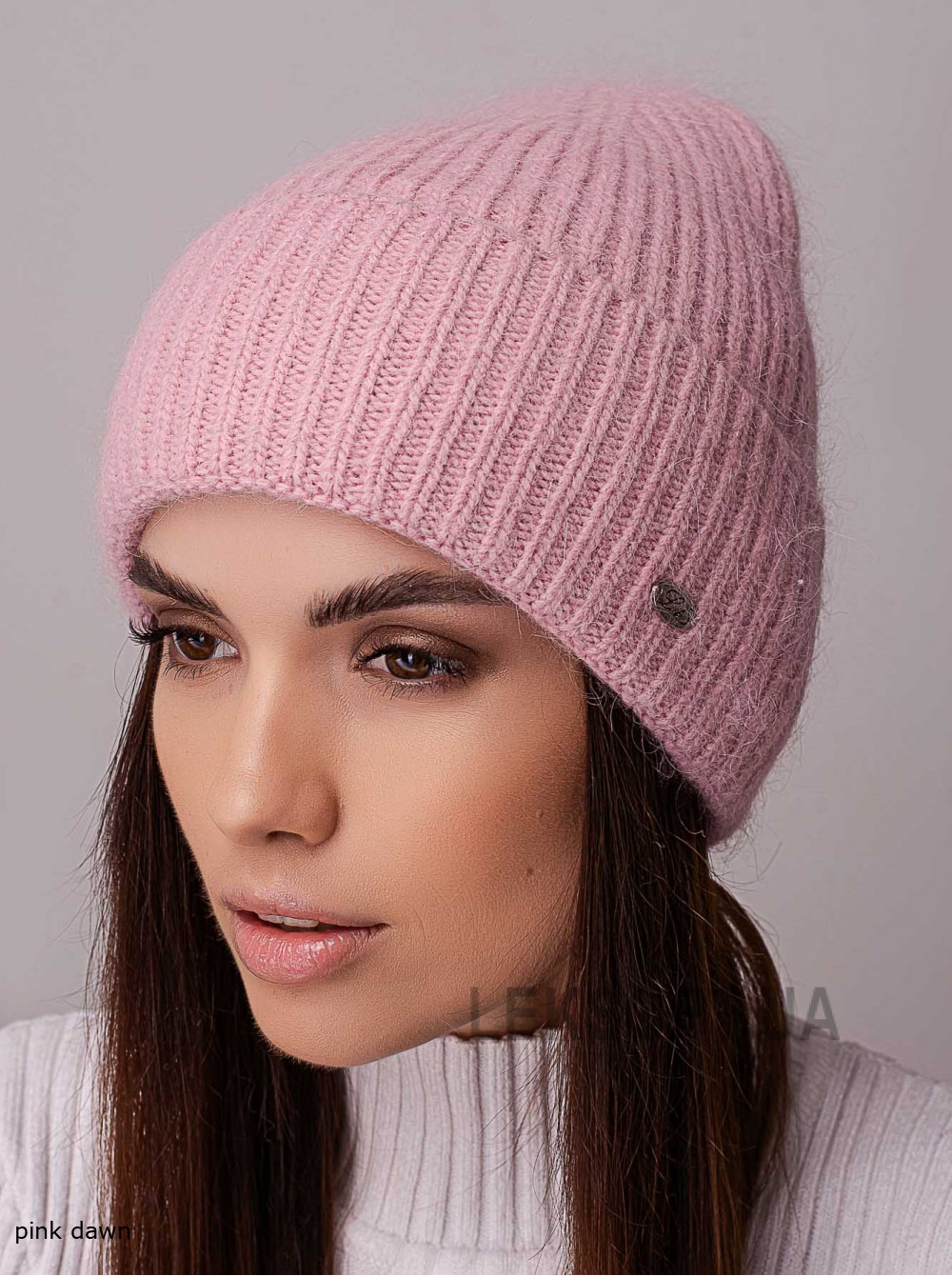 Women's cap Tryufel'