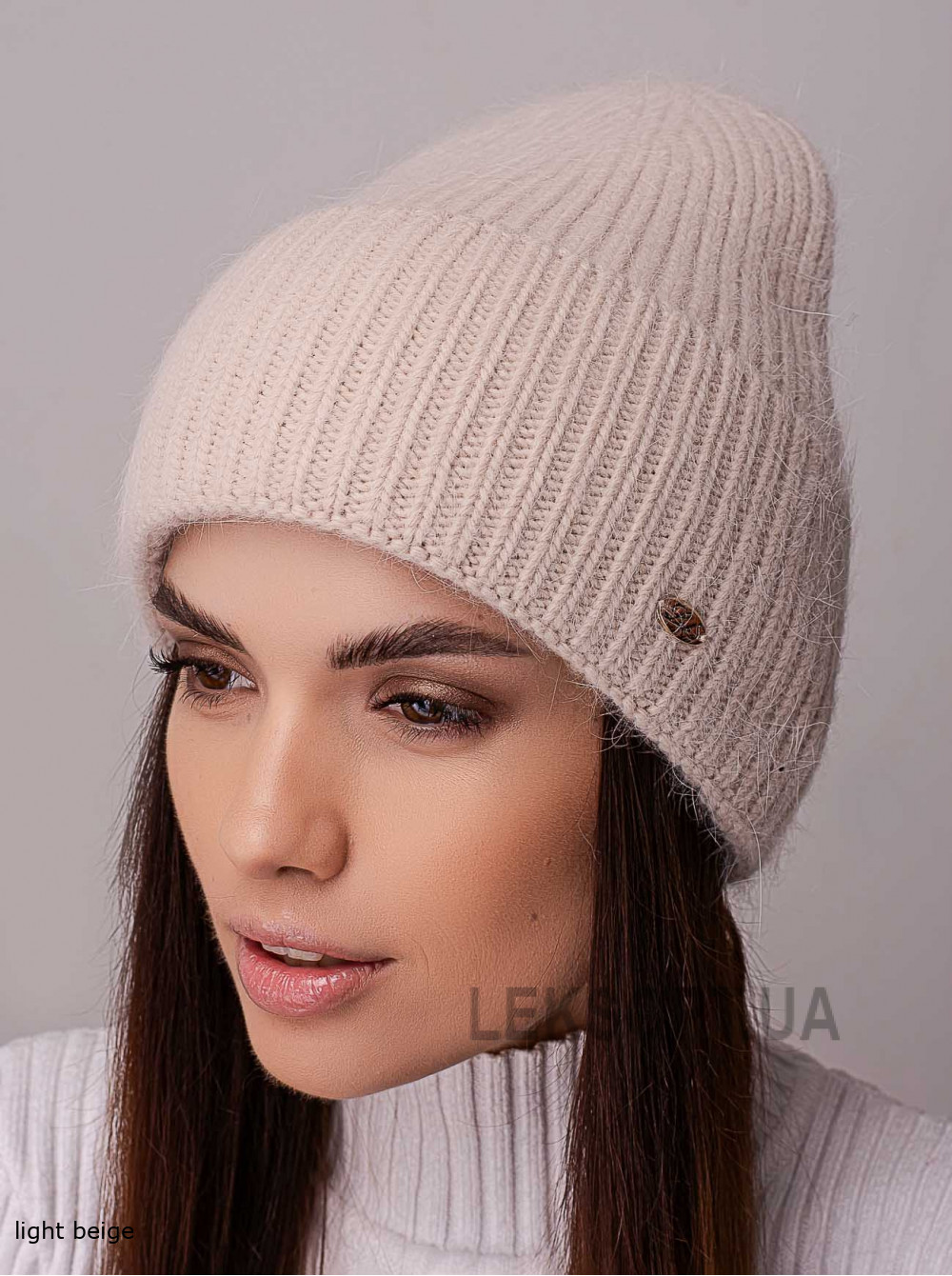 Women's cap Tryufel'