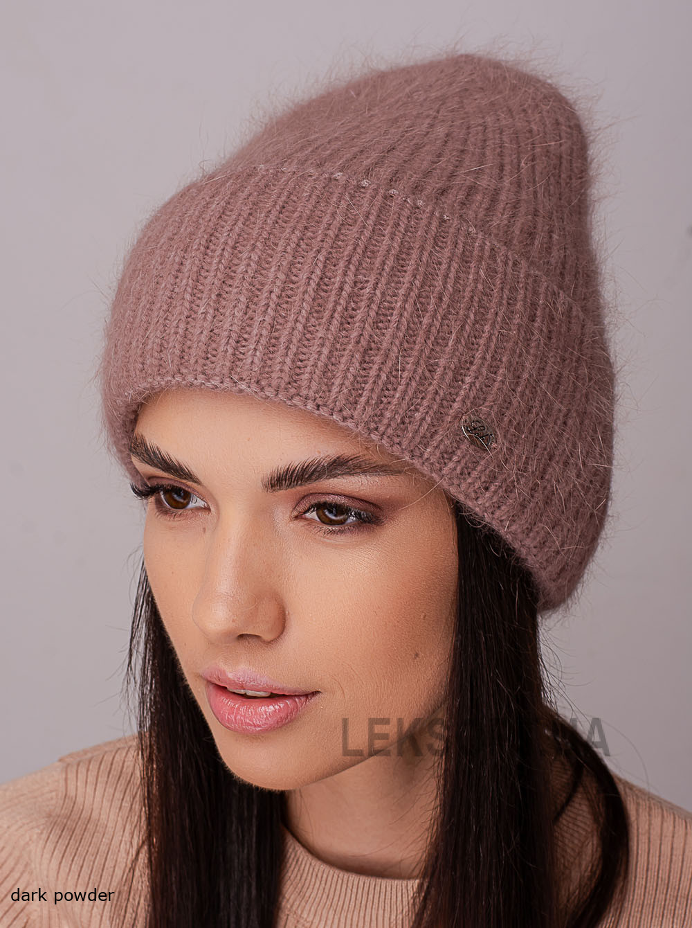Women's cap Tryufel'