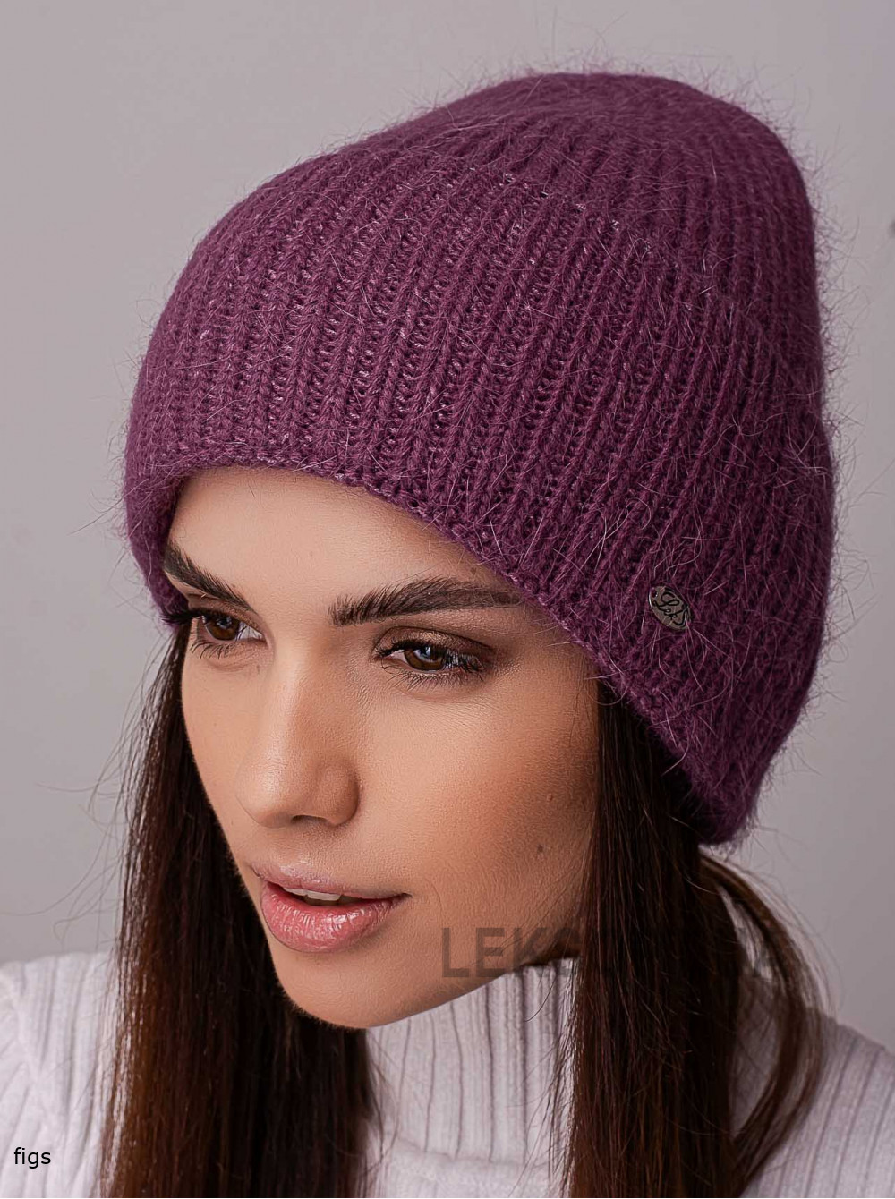 Women's cap Tryufel'