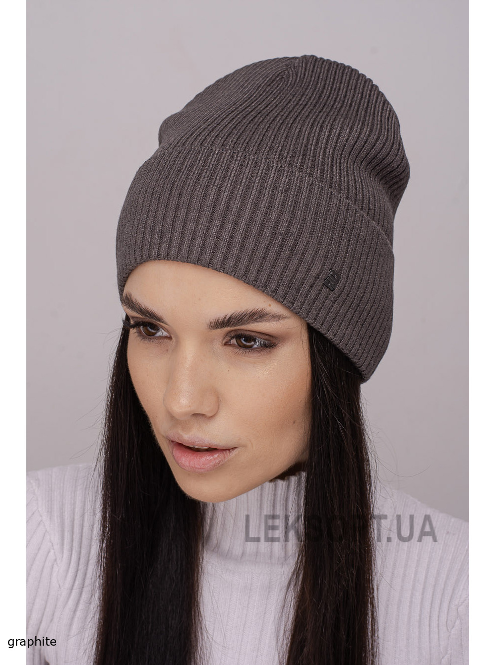 Women's cap with a lapel Feniks