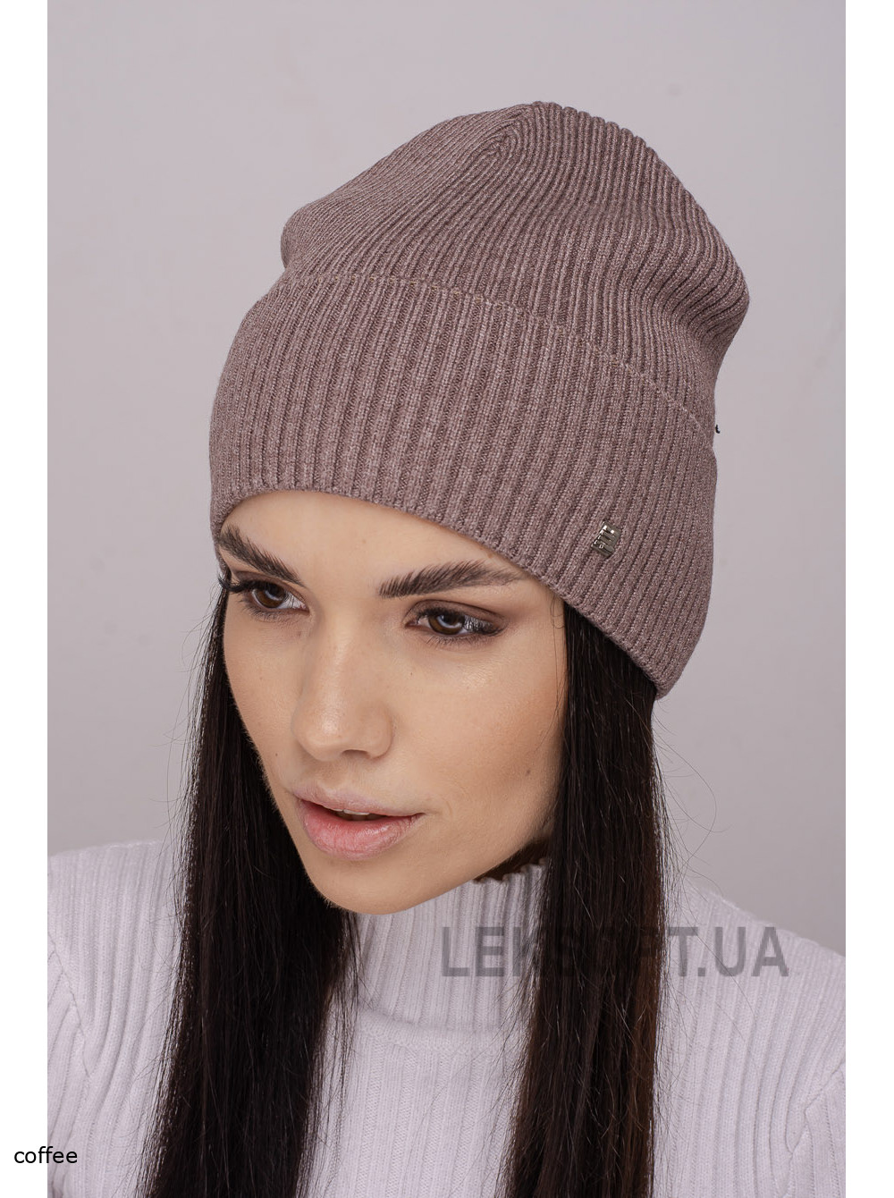 Women's cap with a lapel Feniks