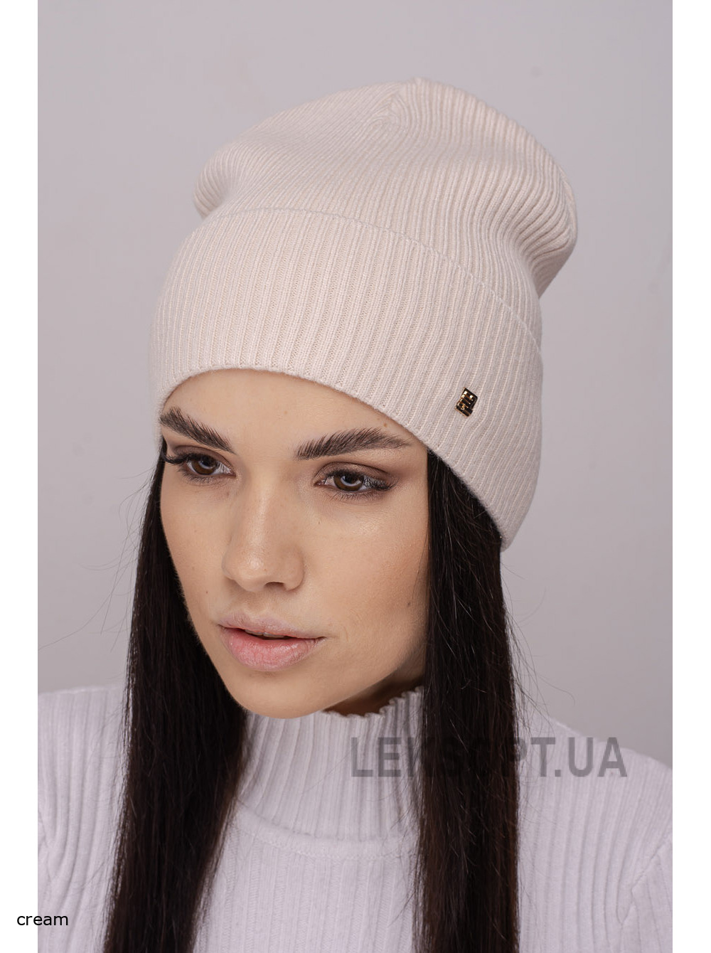 Women's cap with a lapel Feniks