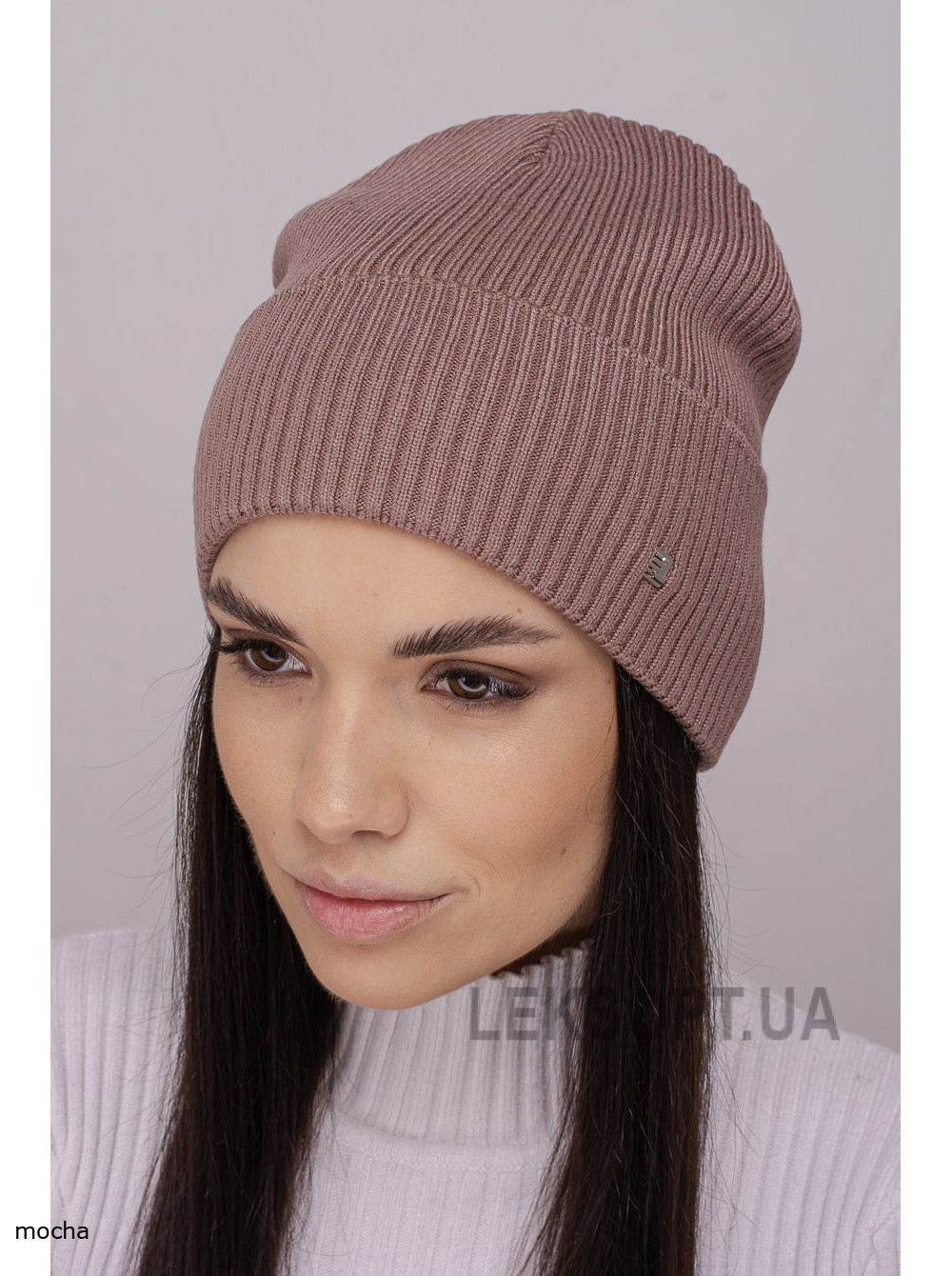 Women's cap with a lapel Feniks