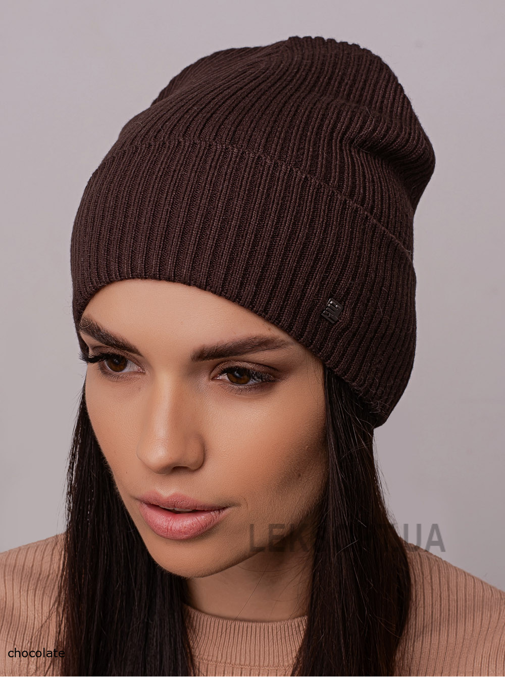 Women's cap with a lapel Feniks
