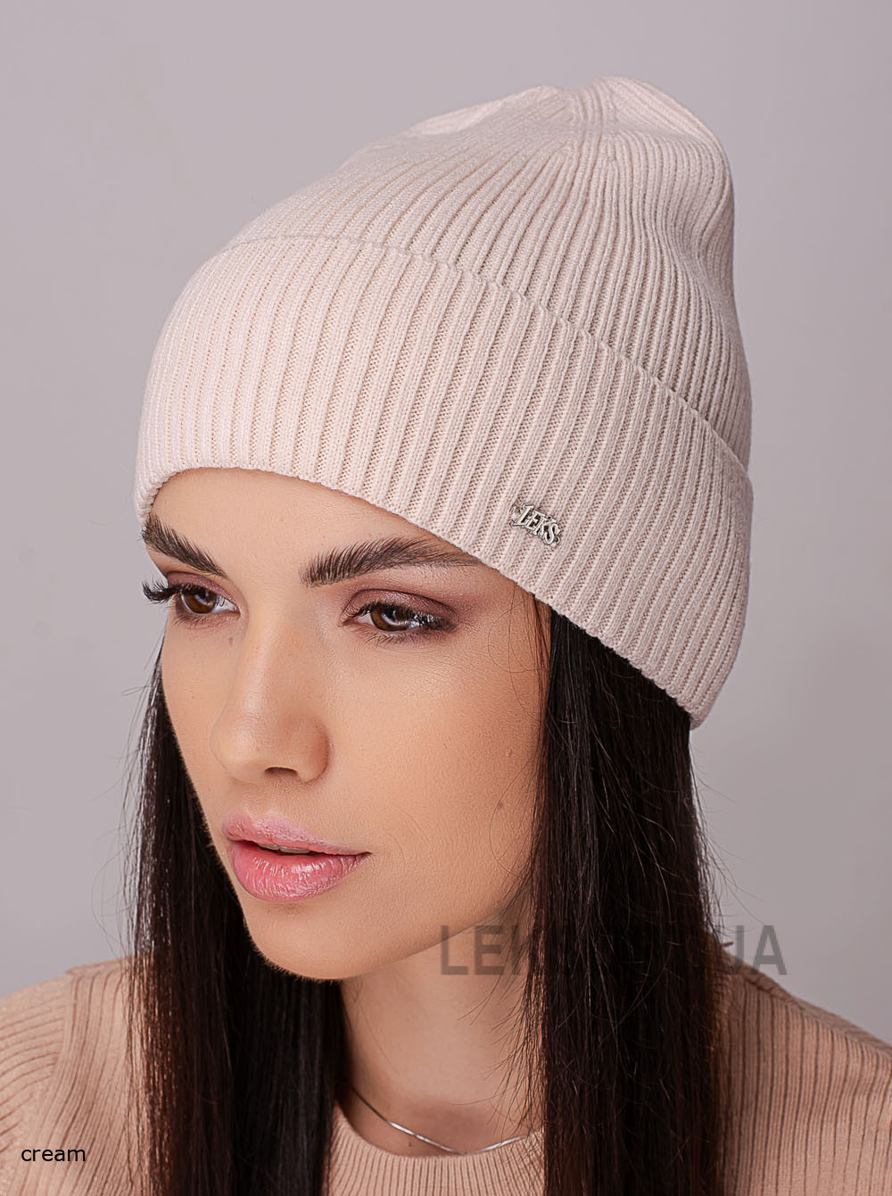 Women's cap with a turn-up Fortuna