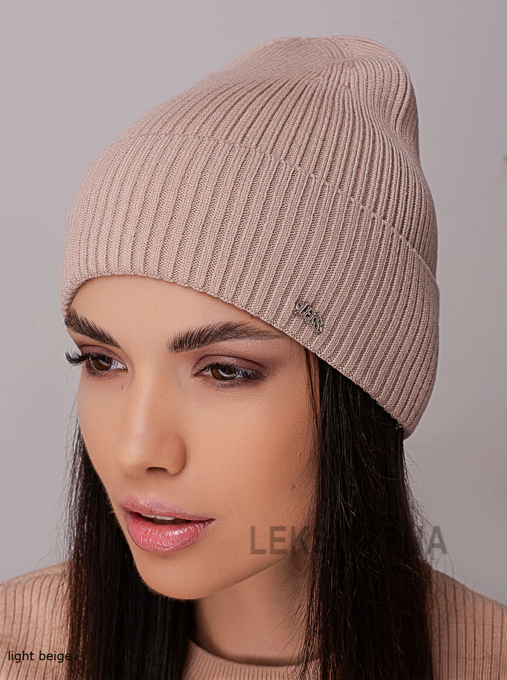 Women's cap with a turn-up Fortuna