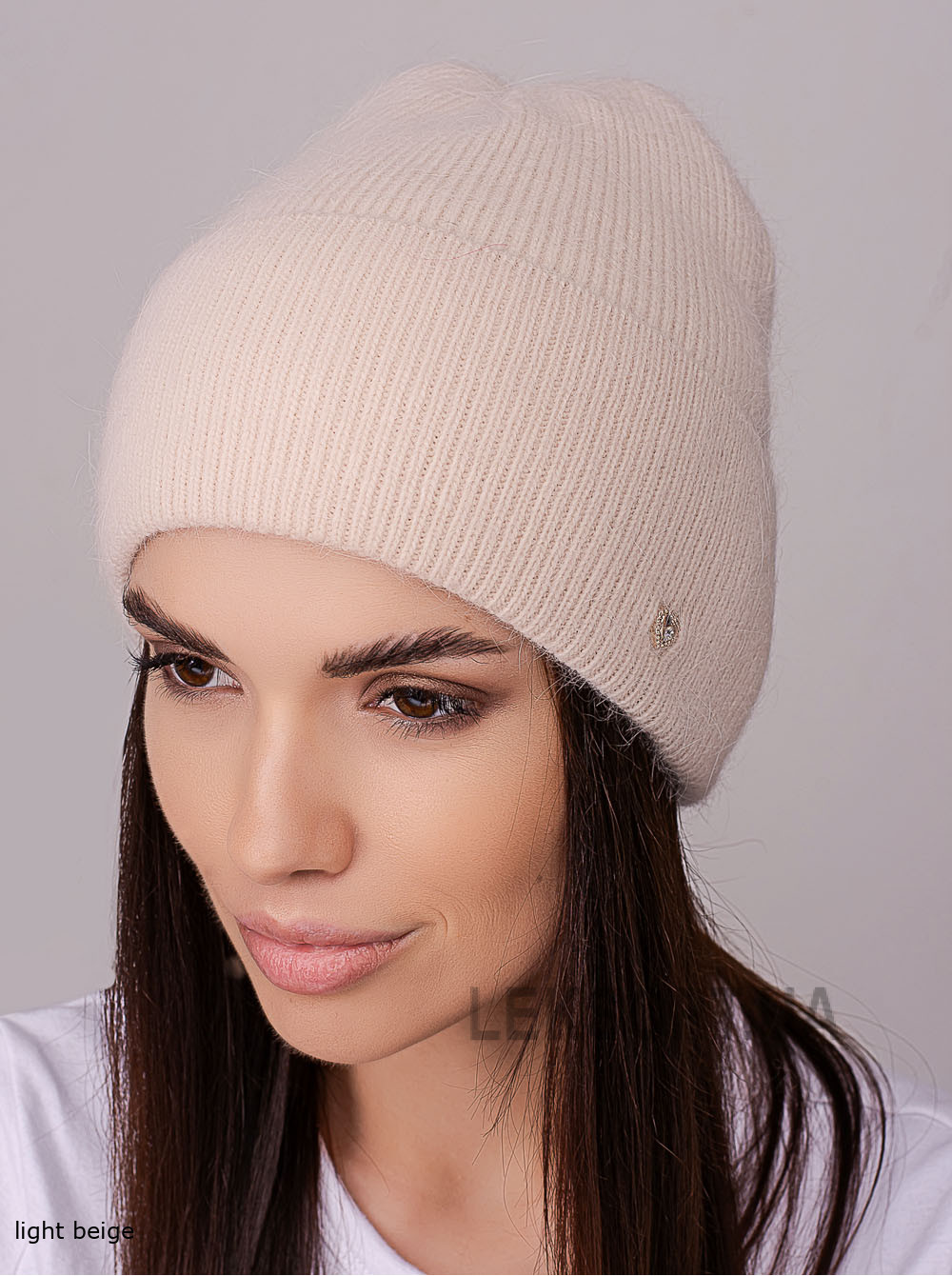Women's cap with a turn-up Fidzhi