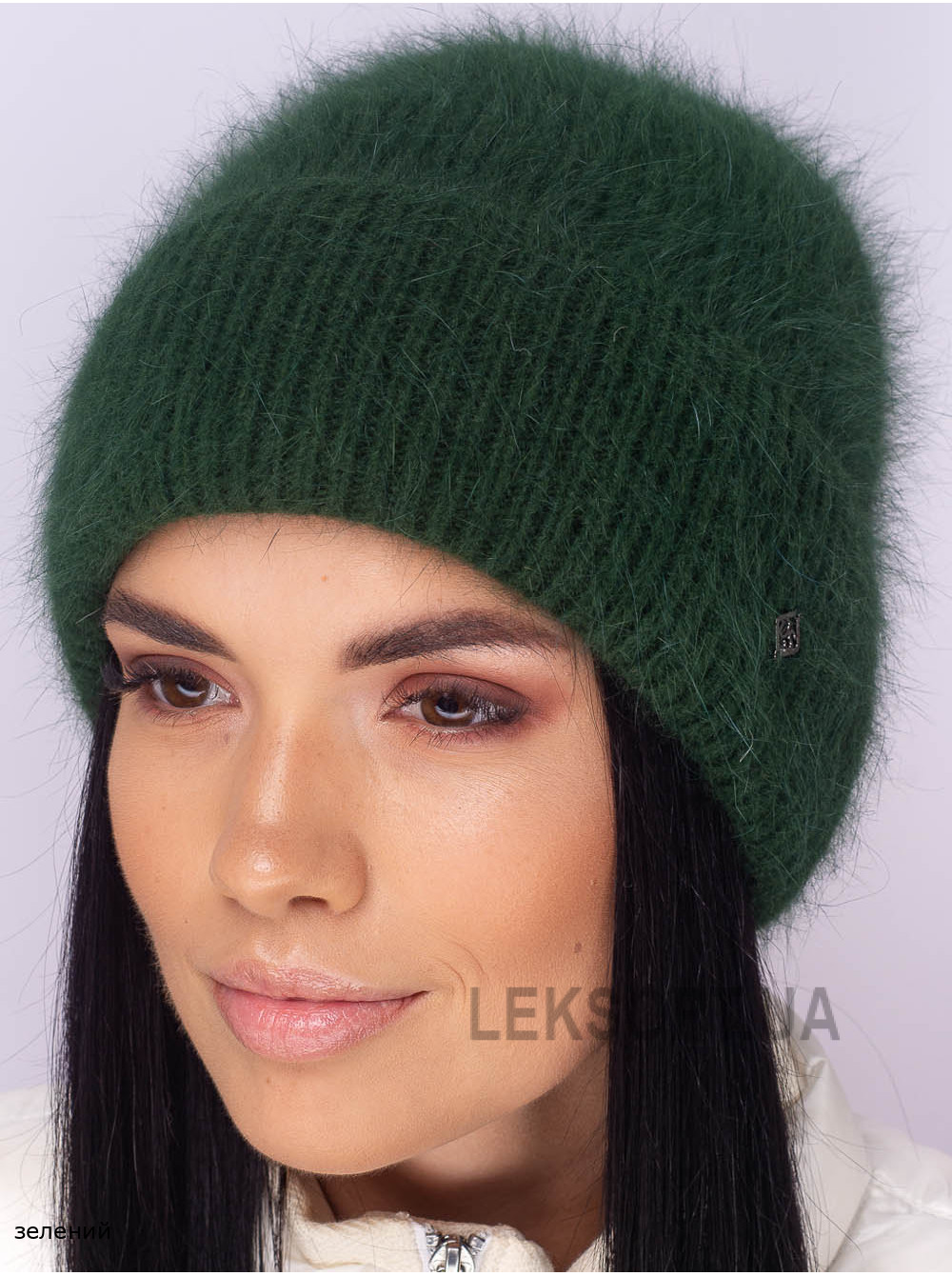 Жіноча шапка з відворотом Дiорiс