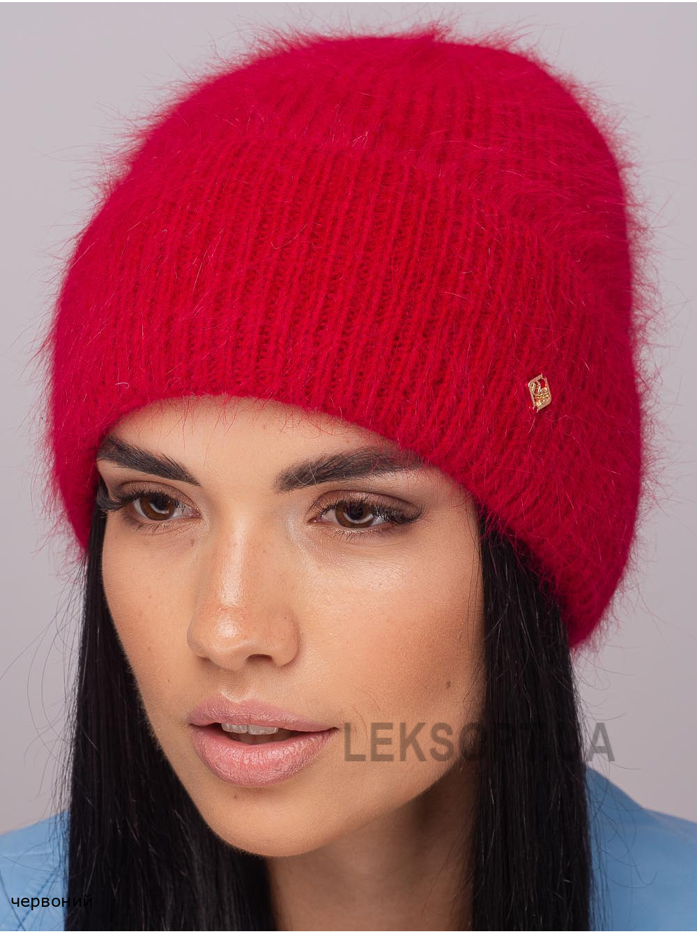 Жіноча шапка з відворотом Дiорiс