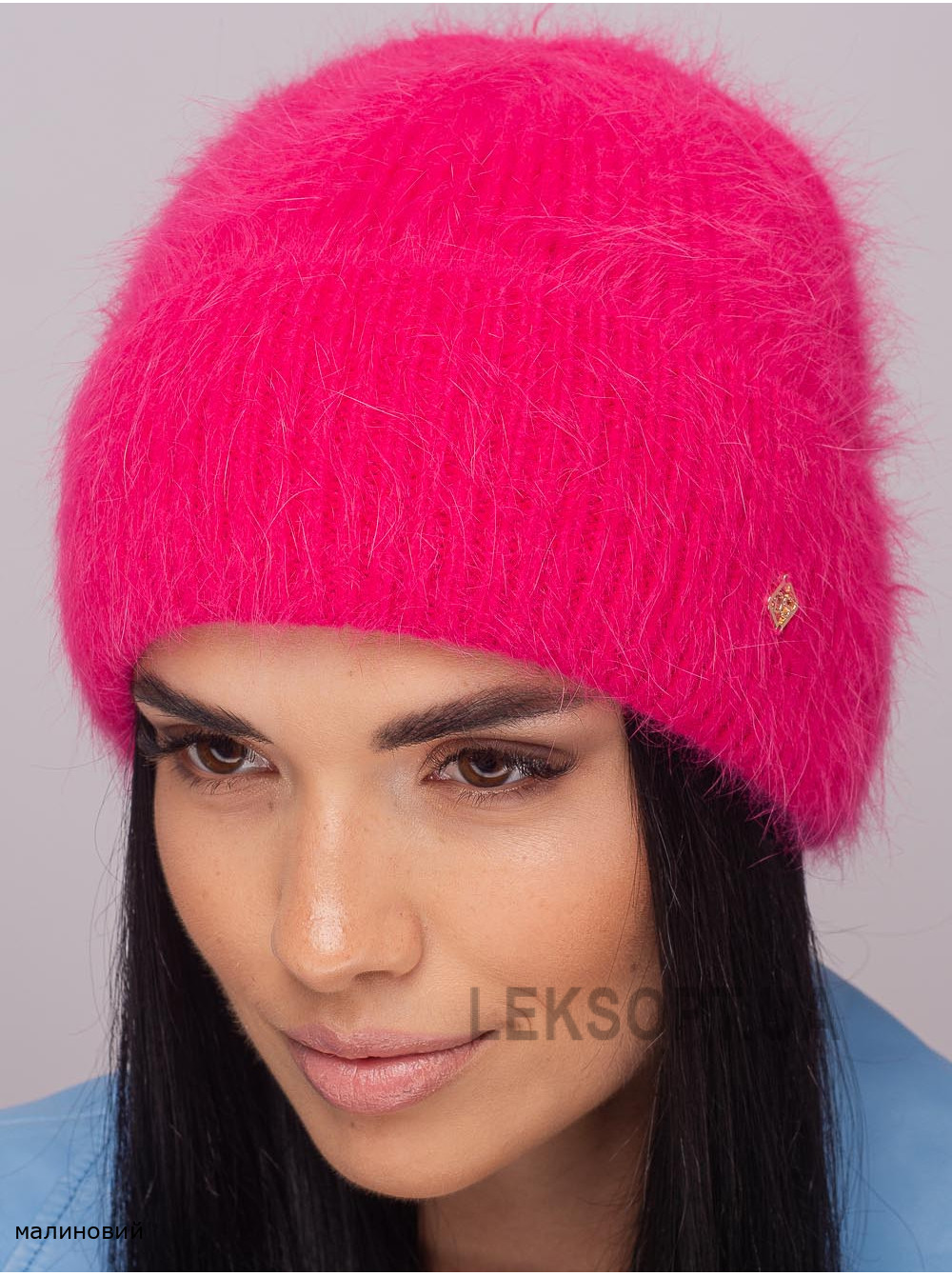 Жіноча шапка з відворотом Дiорiс