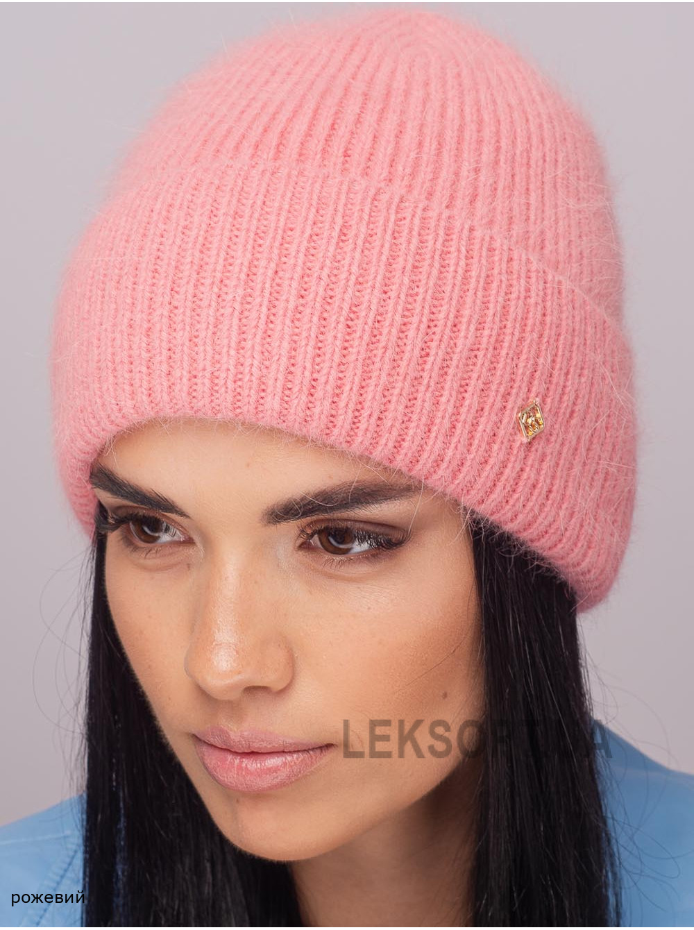 Жіноча шапка з відворотом Дiорiс