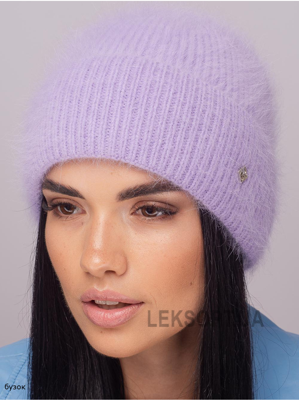 Жіноча шапка з відворотом Дiорiс