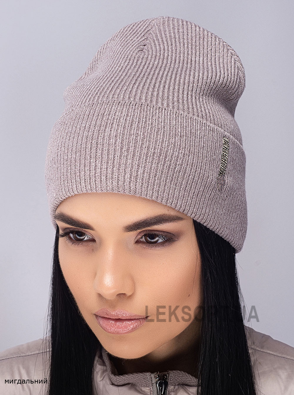 Придбати Жіноча шапка-ковпак з відворотом Красота Жіноча шапка-ковпак з відворотом Красота