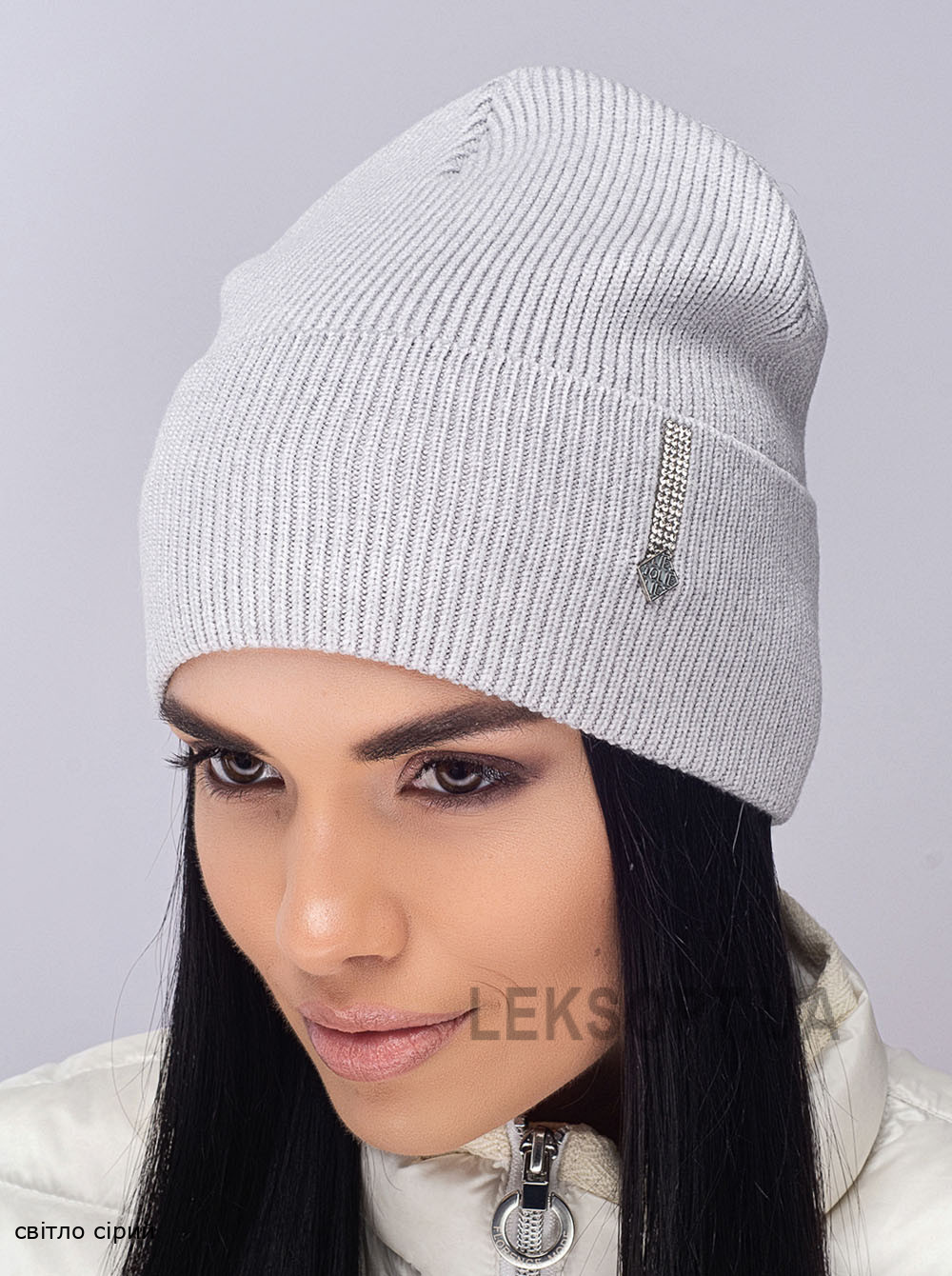 Придбати Жіноча шапка-ковпак з відворотом Красота Жіноча шапка-ковпак з відворотом Красота