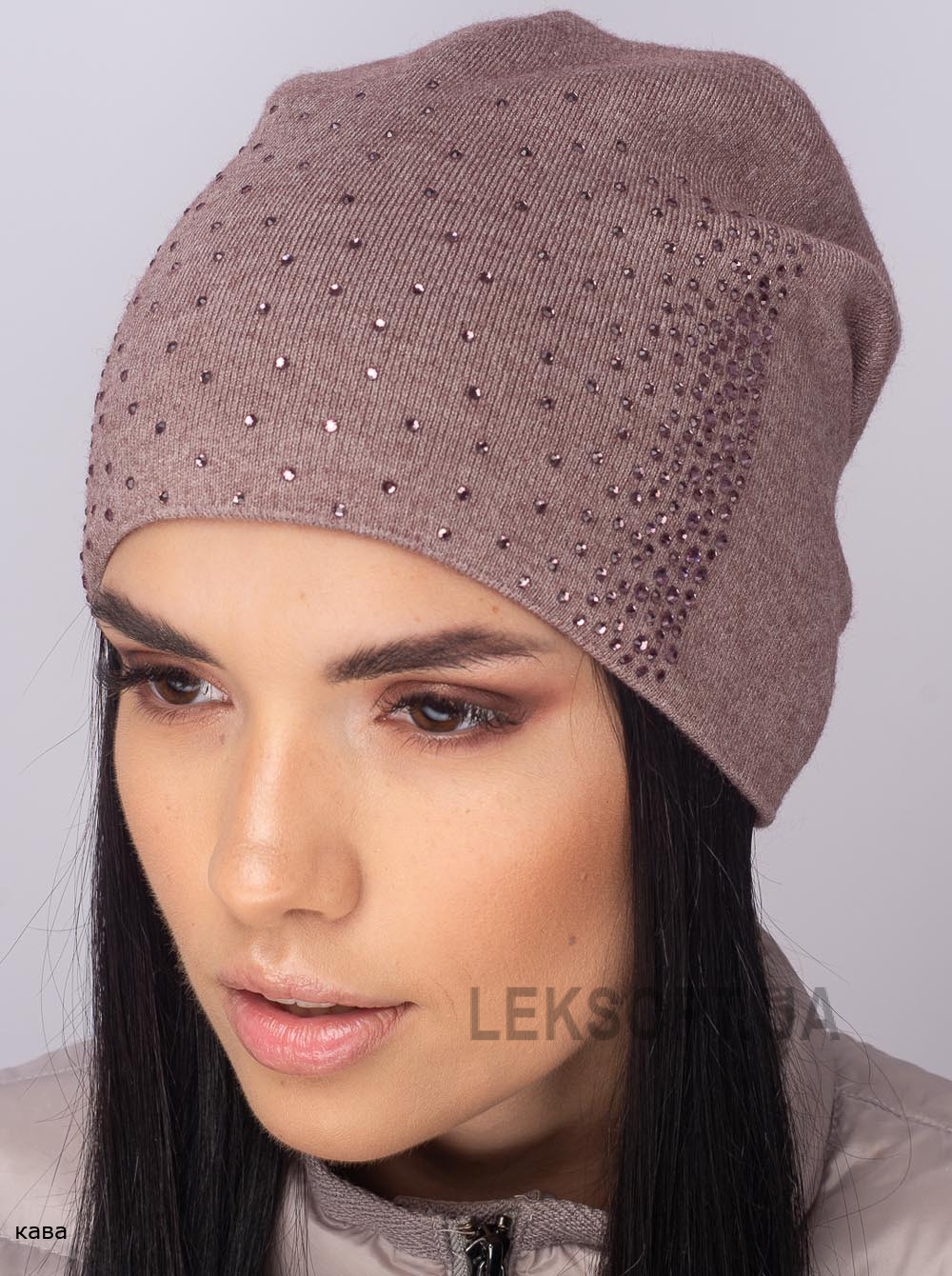 Придбати Жіноча шапка-ковпак зі стразами Ладья Жіноча шапка-ковпак зі стразами Ладья