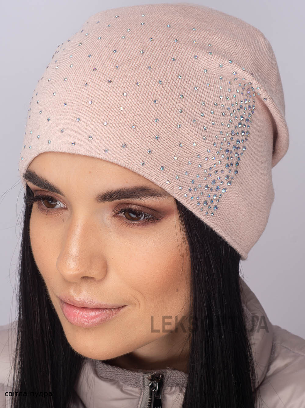 Придбати Жіноча шапка-ковпак зі стразами Ладья Жіноча шапка-ковпак зі стразами Ладья