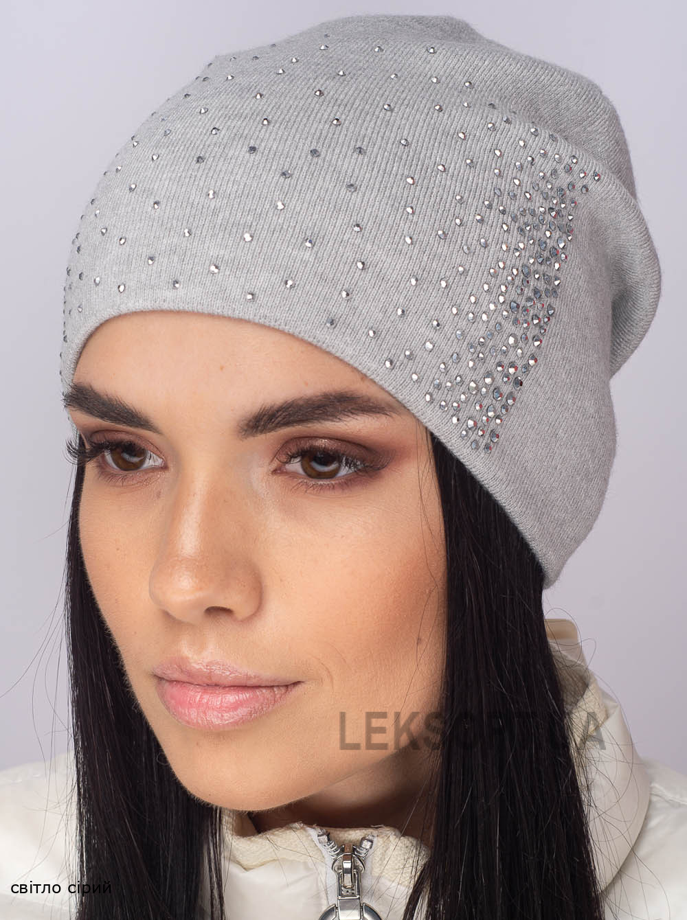 Придбати Жіноча шапка-ковпак зі стразами Ладья Жіноча шапка-ковпак зі стразами Ладья