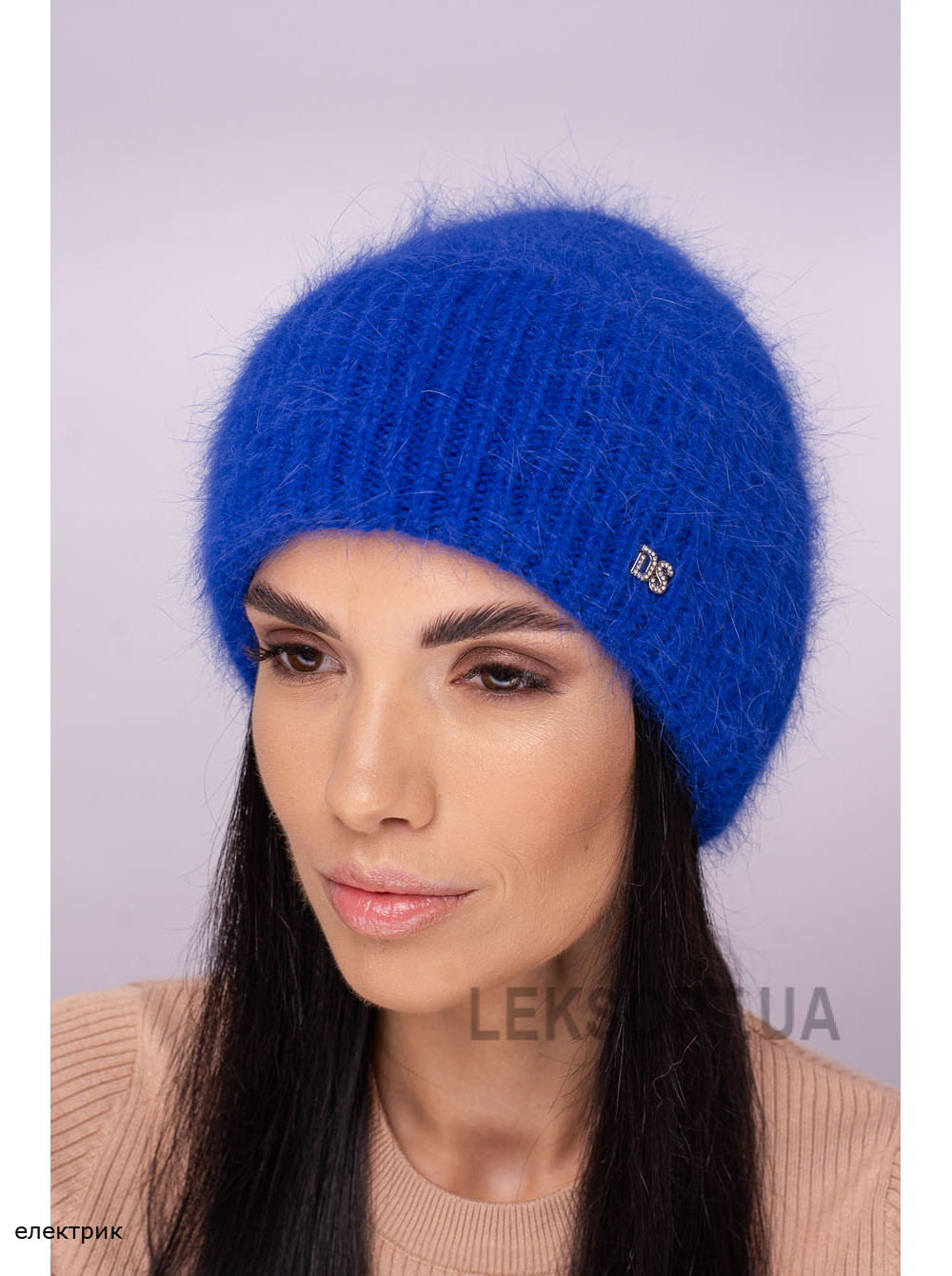 Придбати Жіноча шапка з відворотом Буковина Жіноча шапка з відворотом Буковина