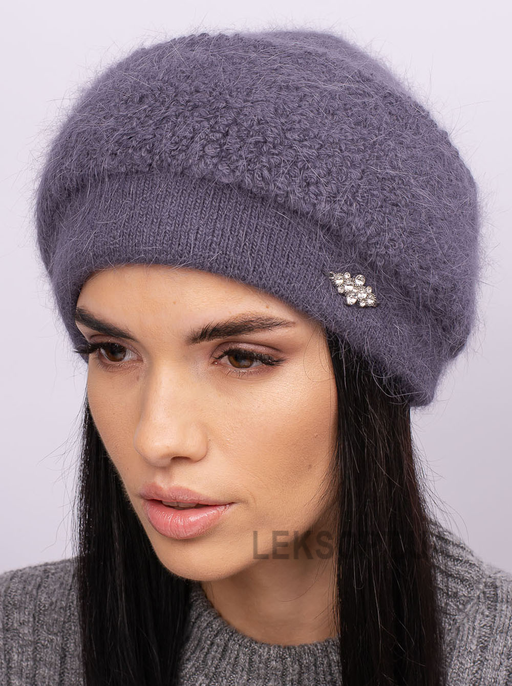 Придбати Жіноча шапка Ялина Жіноча шапка Ялина
