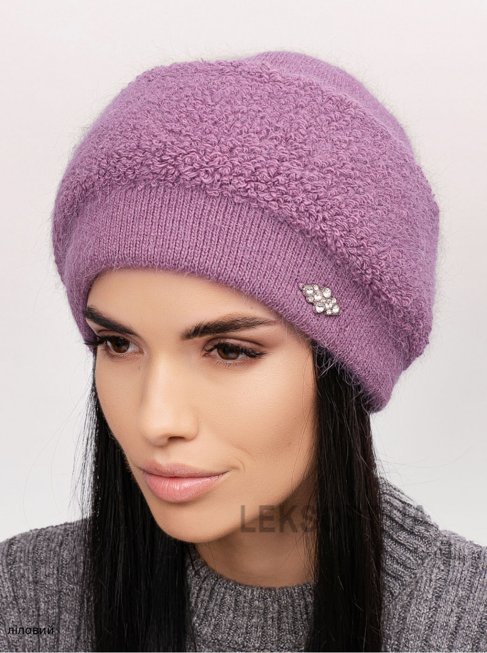 Придбати Жіноча шапка Ялина Жіноча шапка Ялина