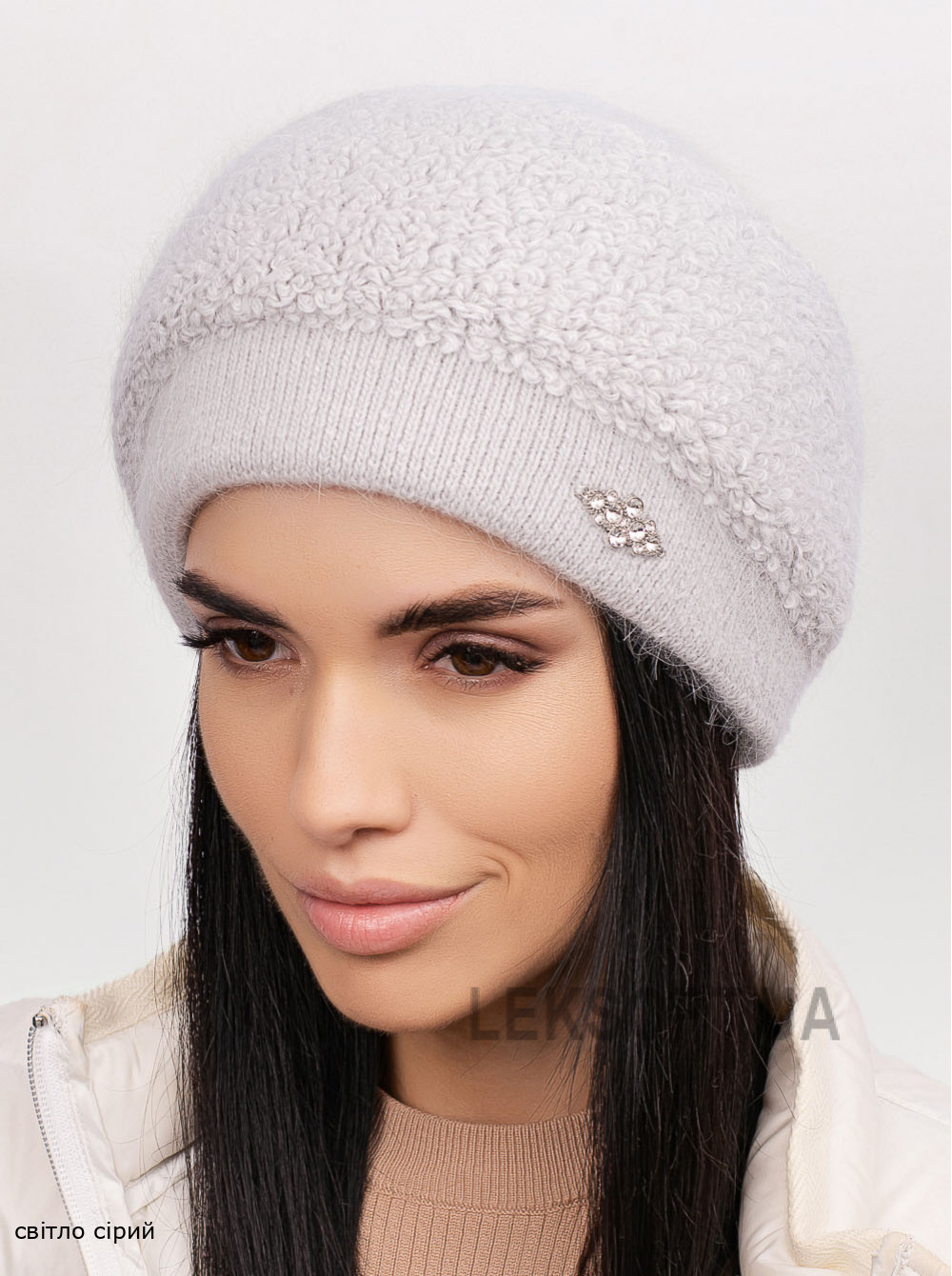 Придбати Жіноча шапка Ялина Жіноча шапка Ялина