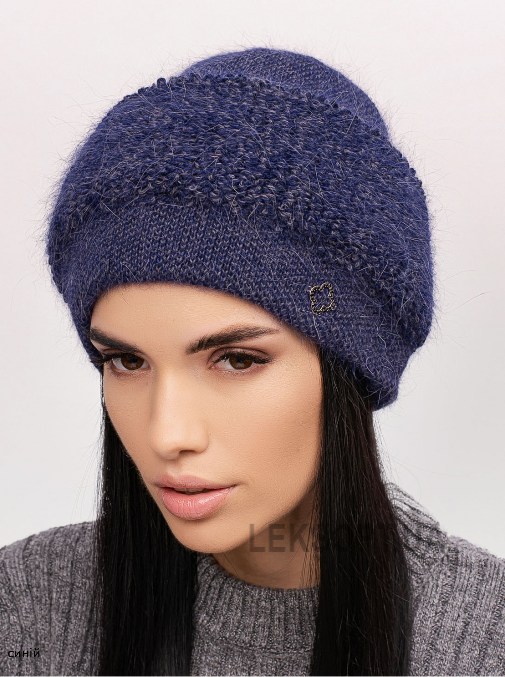 Придбати Жіноча шапка Ялина Жіноча шапка Ялина