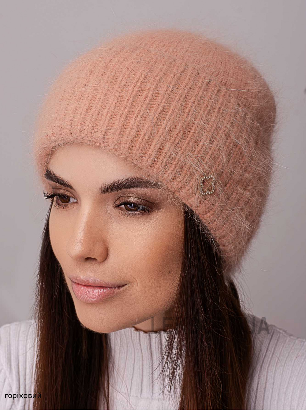 Придбати Жіноча шапка з відворотом Буковина Жіноча шапка з відворотом Буковина