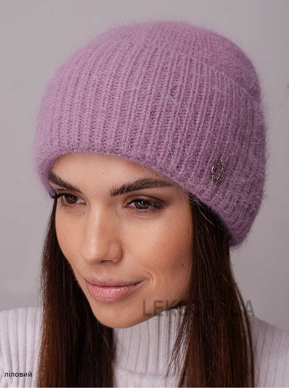 Придбати Жіноча шапка з відворотом Буковина Жіноча шапка з відворотом Буковина