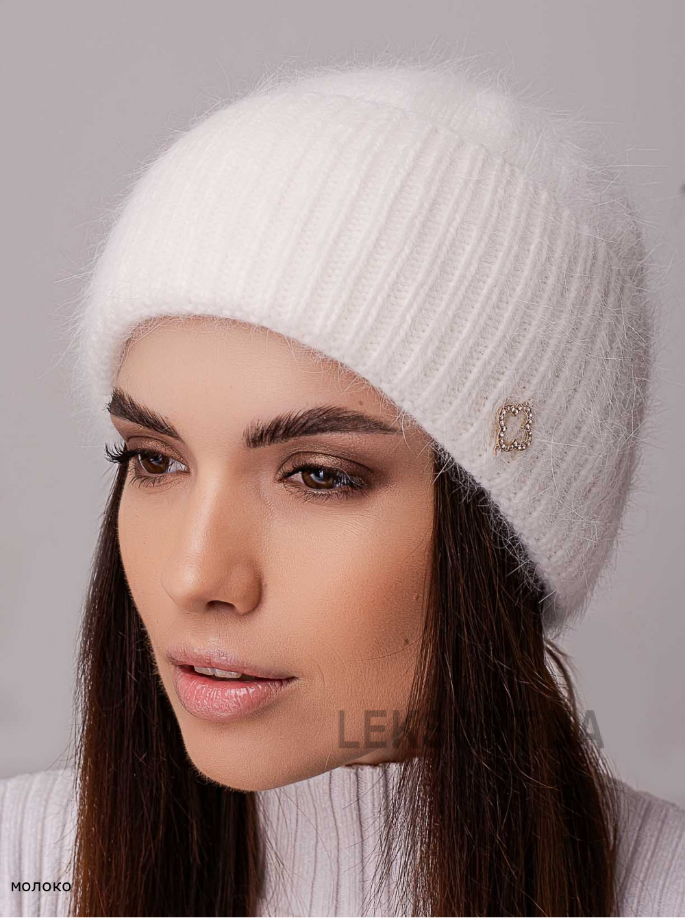 Придбати Жіноча шапка з відворотом Буковина Жіноча шапка з відворотом Буковина