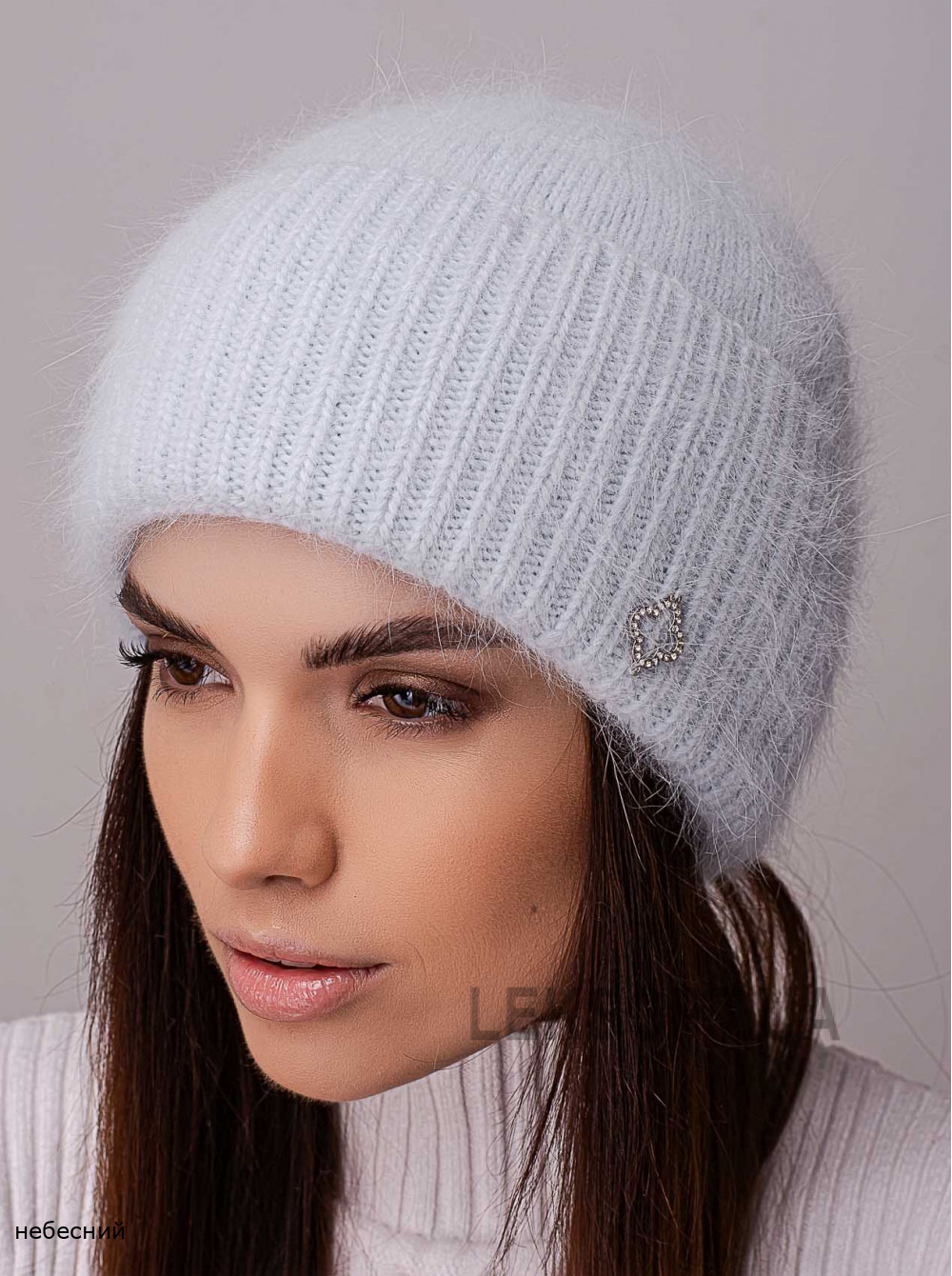Придбати Жіноча шапка з відворотом Буковина Жіноча шапка з відворотом Буковина