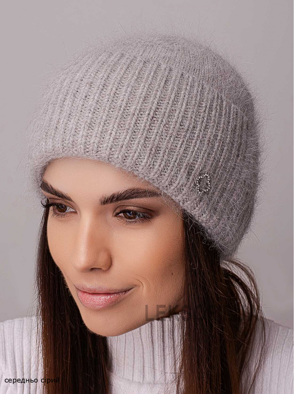 Придбати Жіноча шапка з відворотом Буковина Жіноча шапка з відворотом Буковина