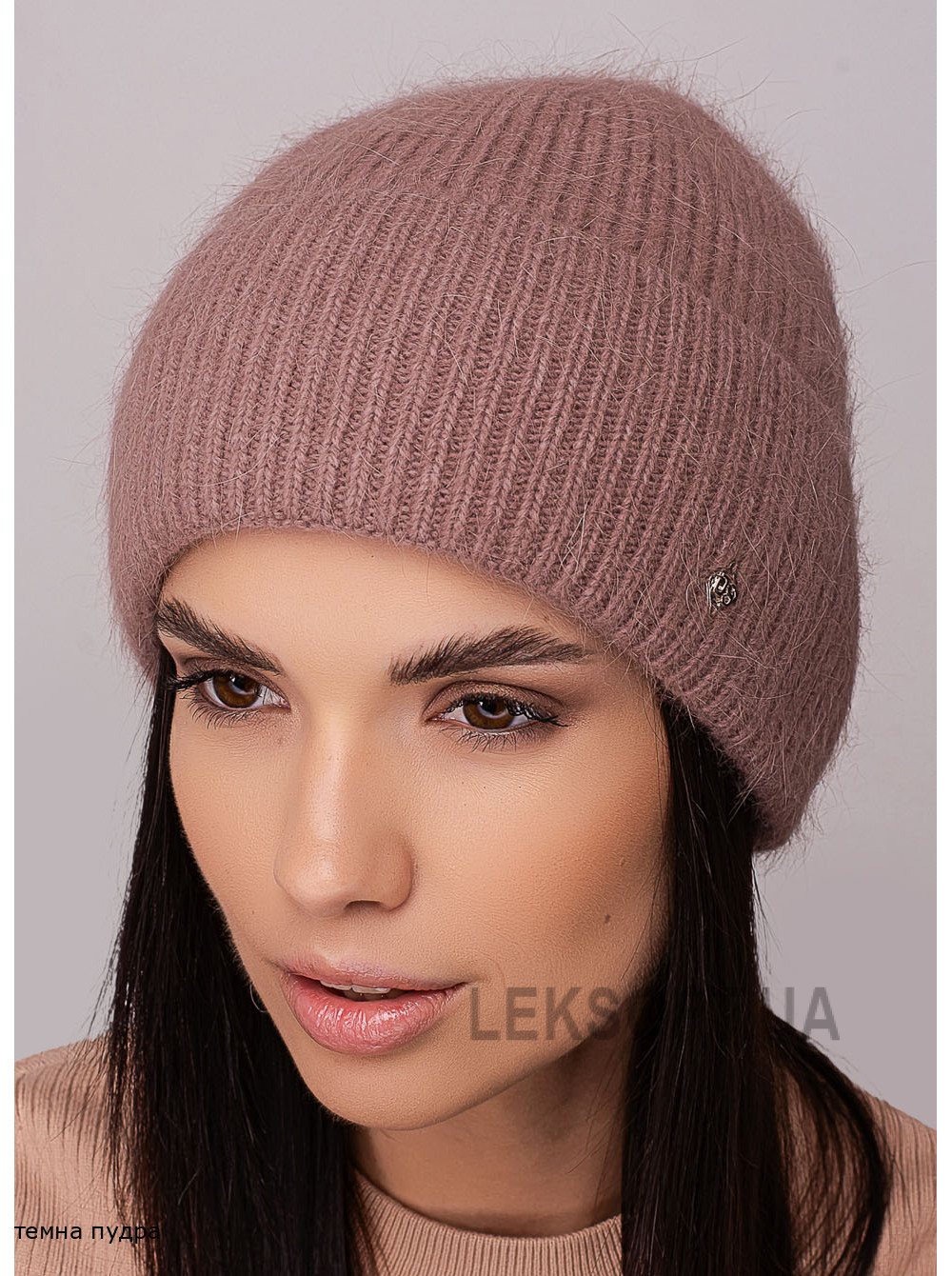 Жіноча шапка з відворотом Дiорiс