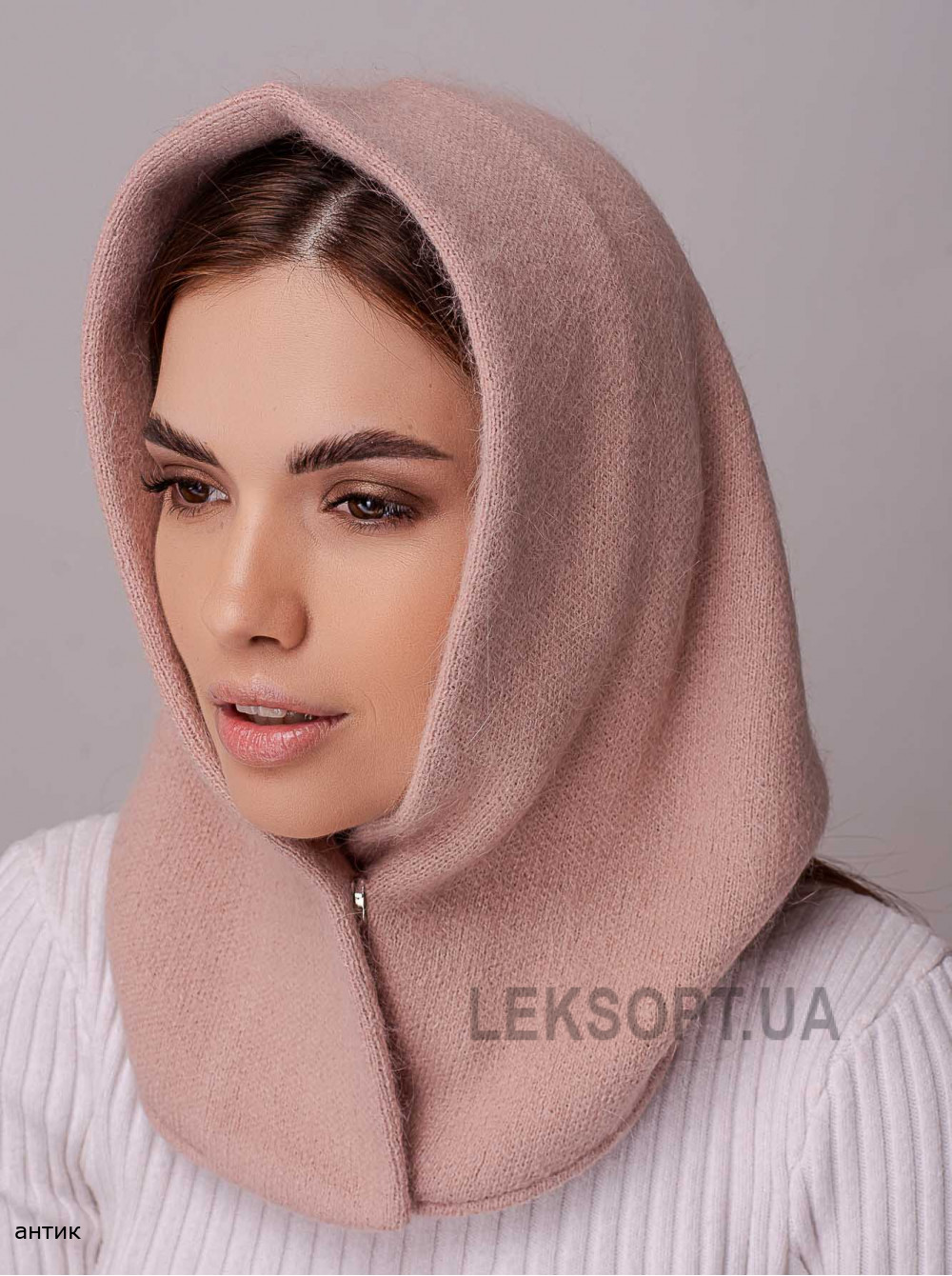 Жіночий капор Королева