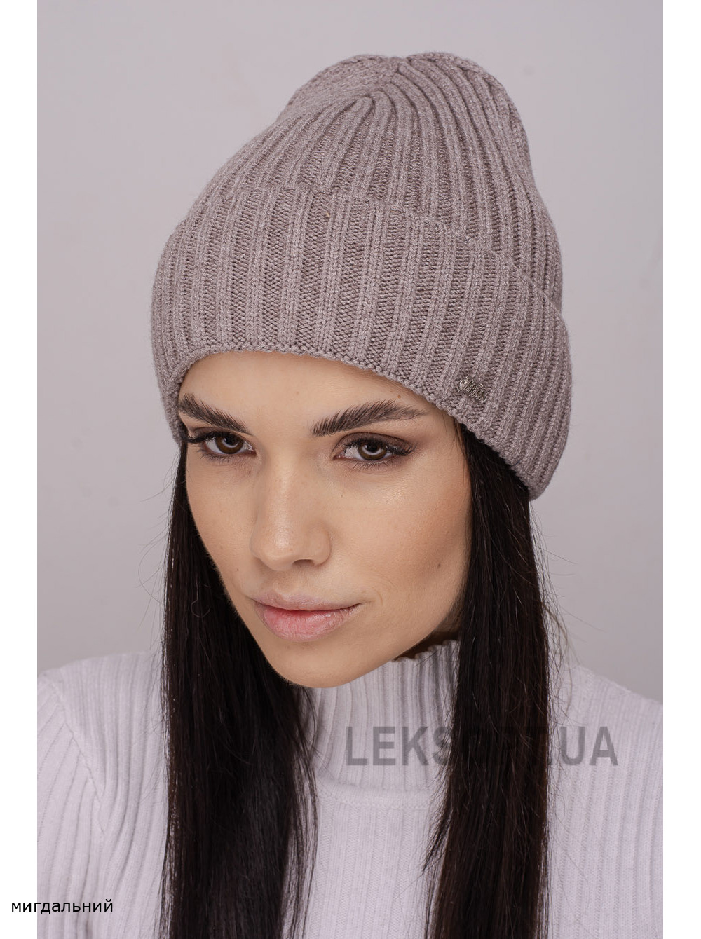 Жіноча шапка-ковпак з відворотом Манго