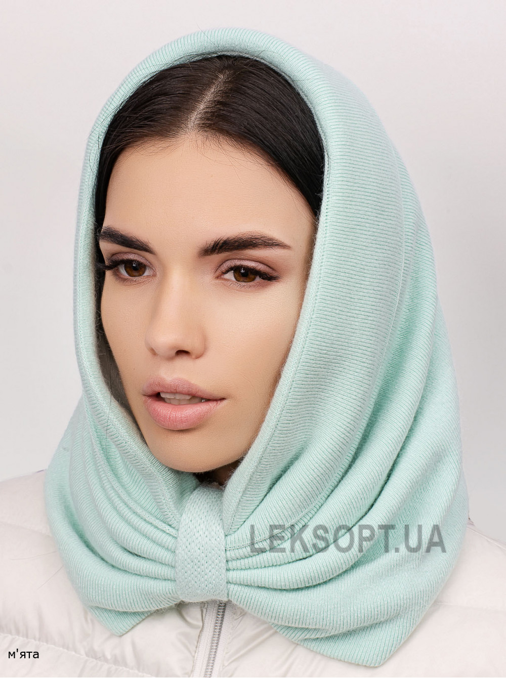 Жіночий капор Хобі