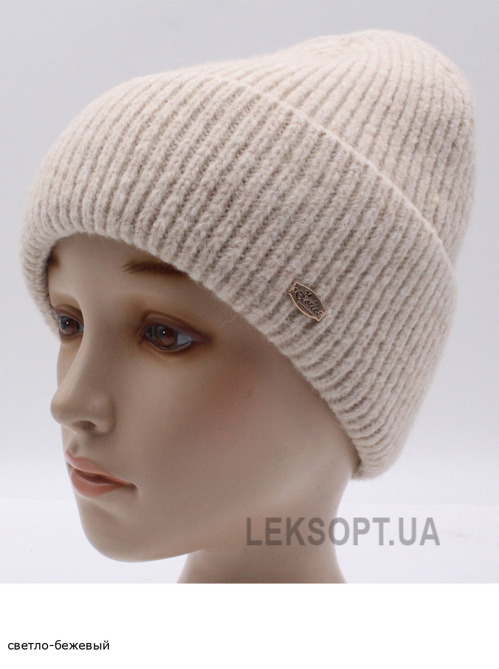 Женская шапка с отворотом Бугатти